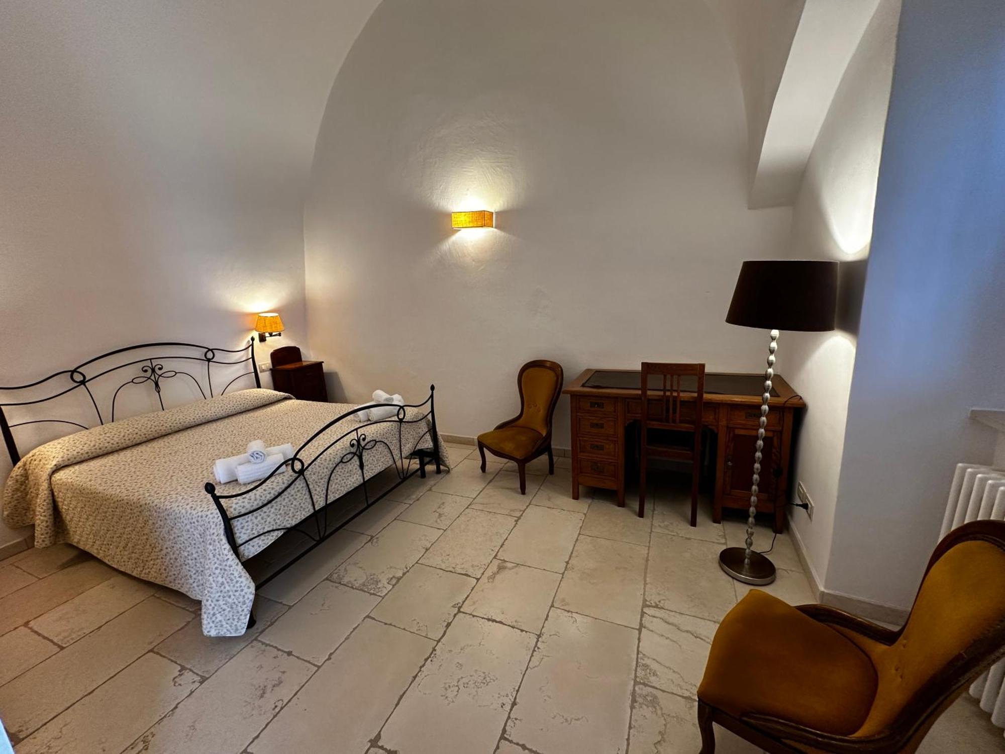 Casa Vacanze San Salvatore Centro Storico Монополи Экстерьер фото