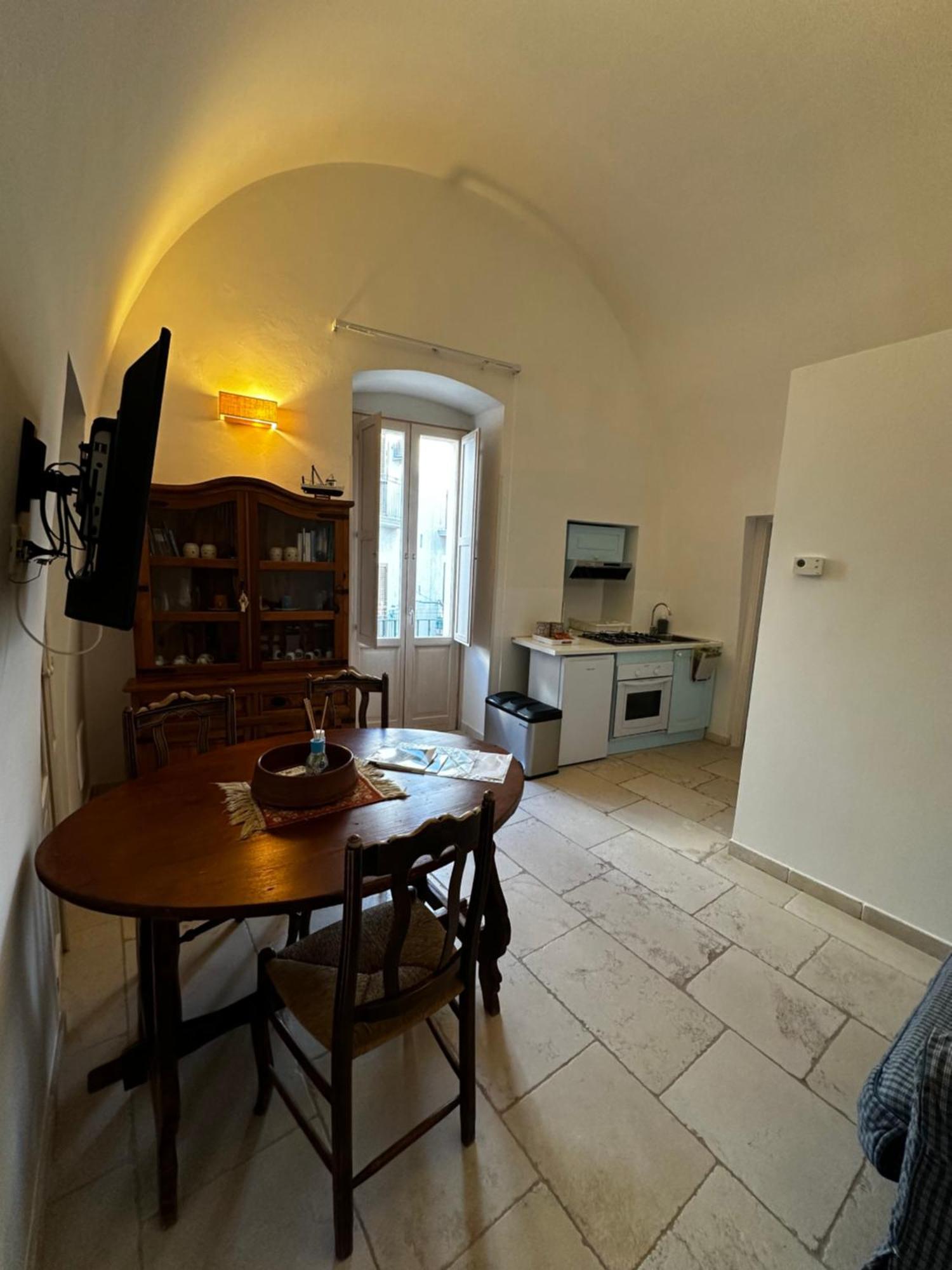 Casa Vacanze San Salvatore Centro Storico Монополи Экстерьер фото